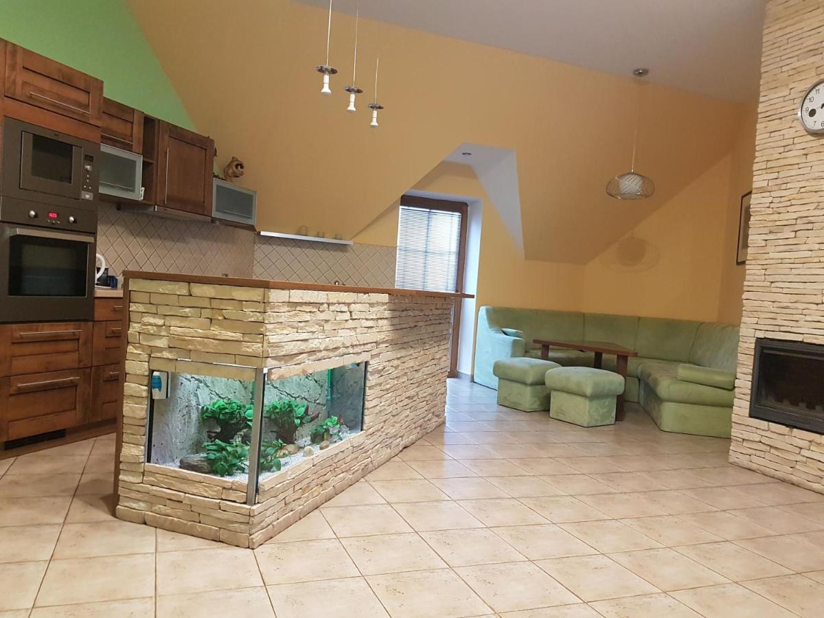 סלאקוב או ברנה Apartman V Aleji מראה חיצוני תמונה